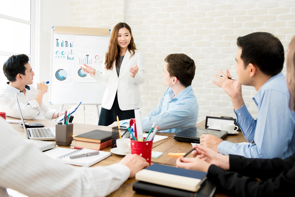 Read more about the article Expert Tips for Implementing Consultative Selling Techniques