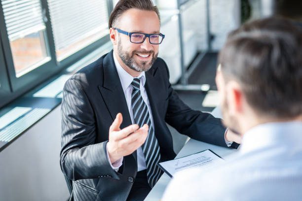 Read more about the article Why Every Business Needs a Sales Consultant: Exploring the Benefits