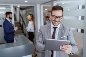 Read more about the article The Benefits of Hiring a Sales Consultant for Your Business: Boosting Revenue and Beyond